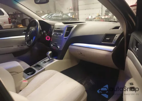 2011 Subaru Legacy 2.5I Premium z USA, uszkodzony, nr VIN 4S3BMBC68B3210940